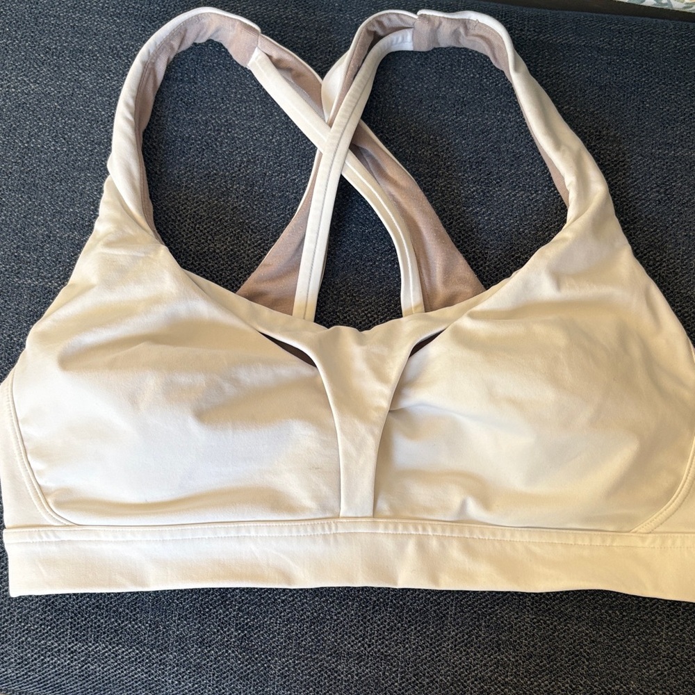 Lululemon Athletica white Sports Bra size 10 C/D